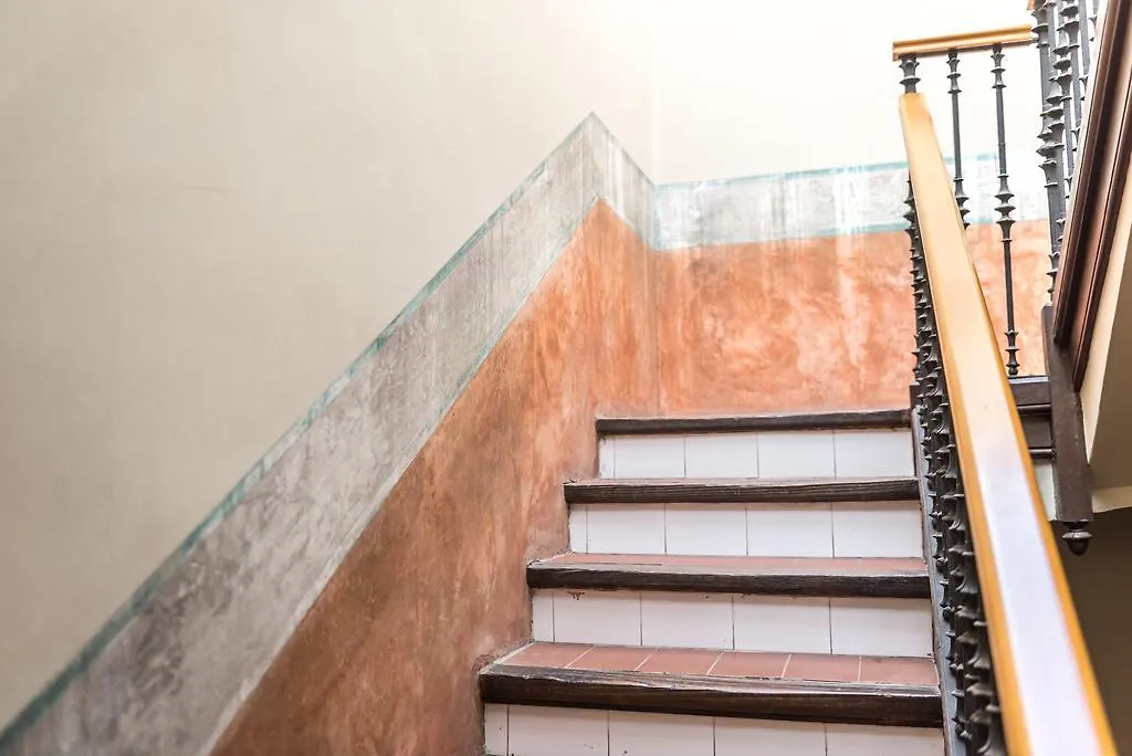 Apartments Hhb Барселона Испания