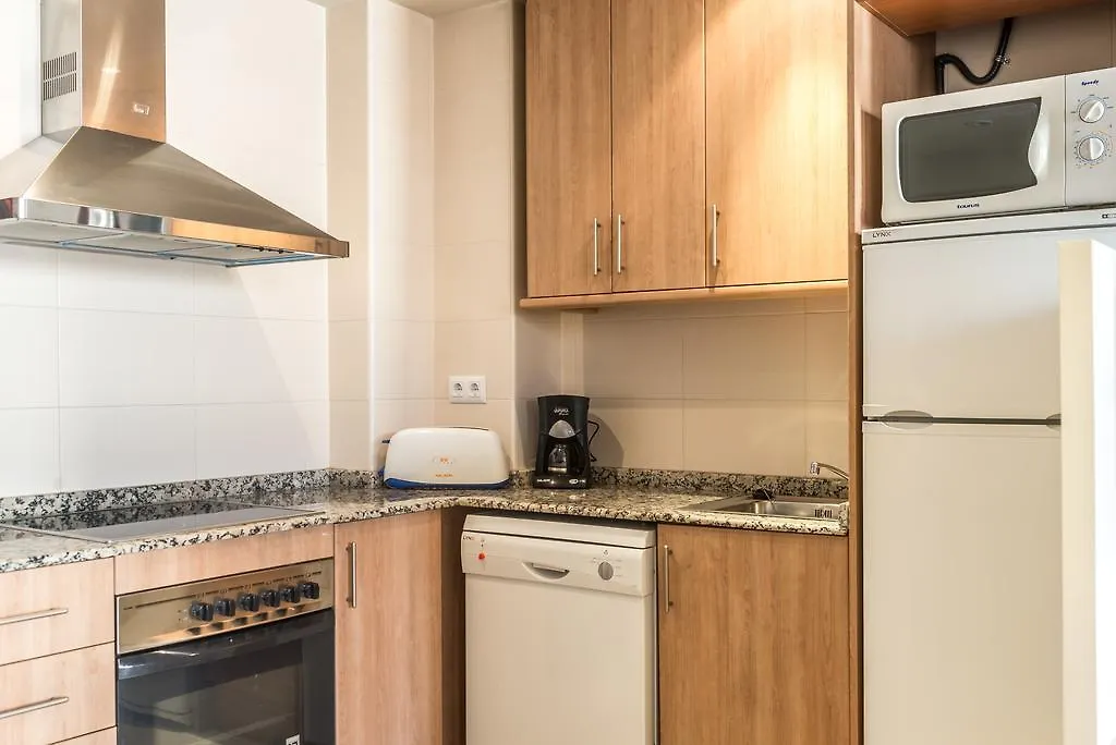 Apartments Hhb Барселона 0*,