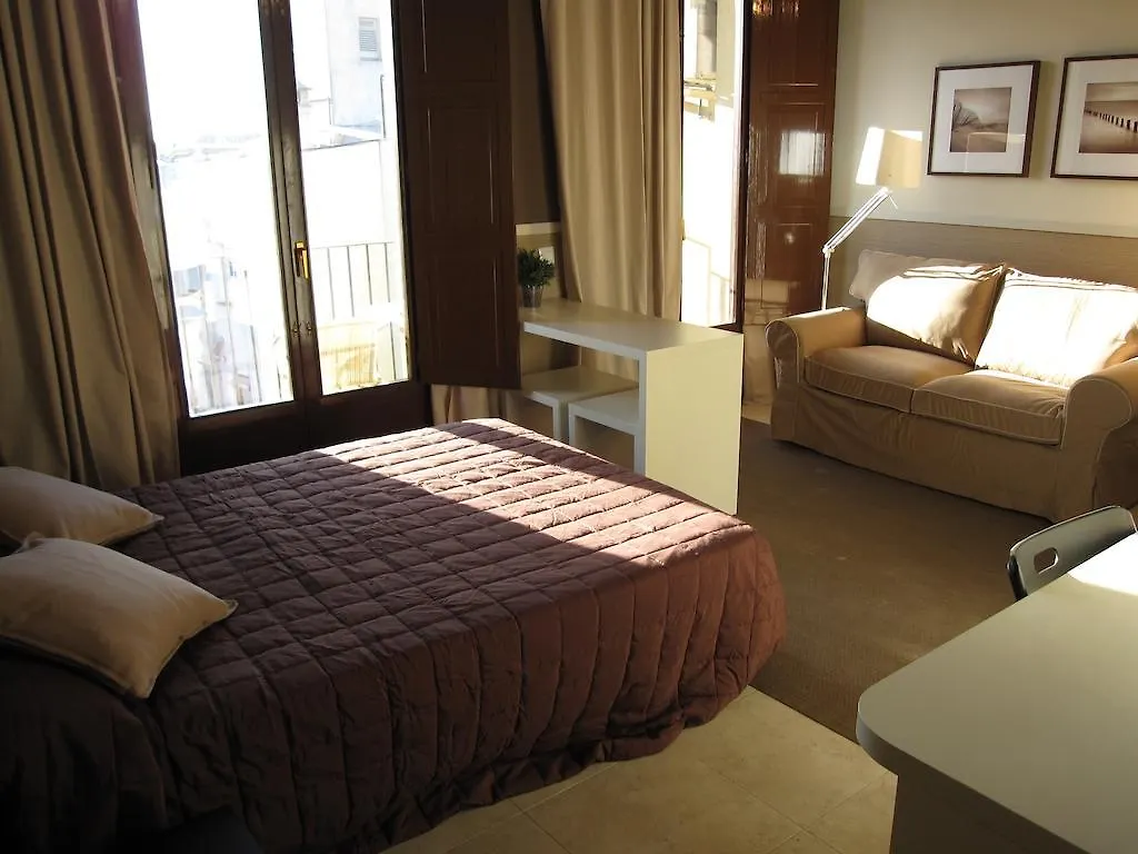 Apartments Hhb Barcelona Spain